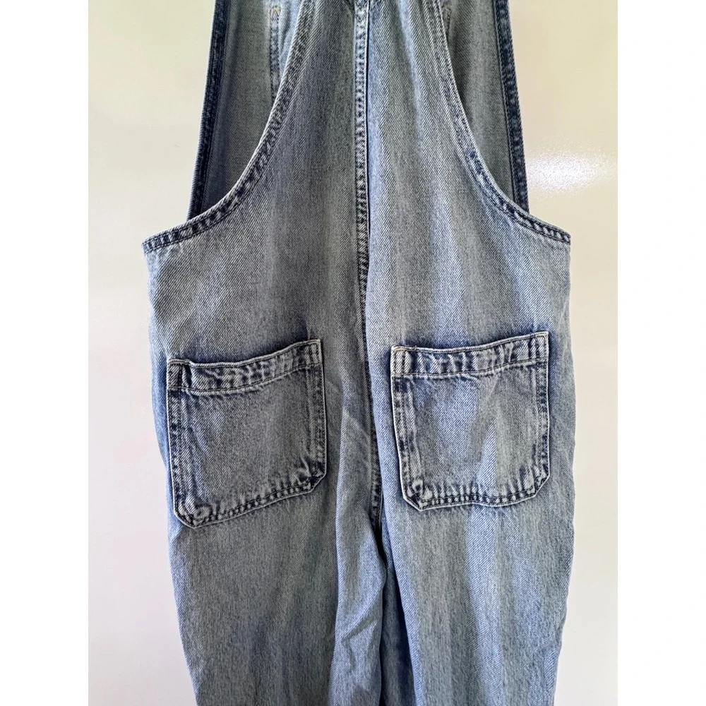 Gap Kids Youth 12 Light Wash Denim Overalls Adjustable Straps Straight Leg Flaw